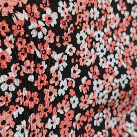 MICHAEL KORS Short Sleeve Floral Top - Picture 5 of 8